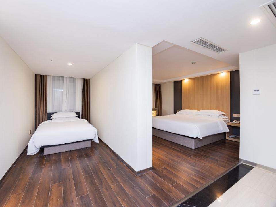 Country Inn&Suites By Radisson, Shanghai Pvg Экстерьер фото